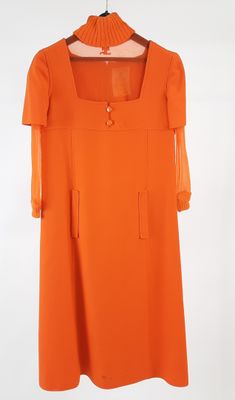 Courrèges , vintage robe chasuble en laine orange et doublur…