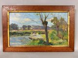 une peinture à l'huile représentant une rivière, des arbres et une maison au loin