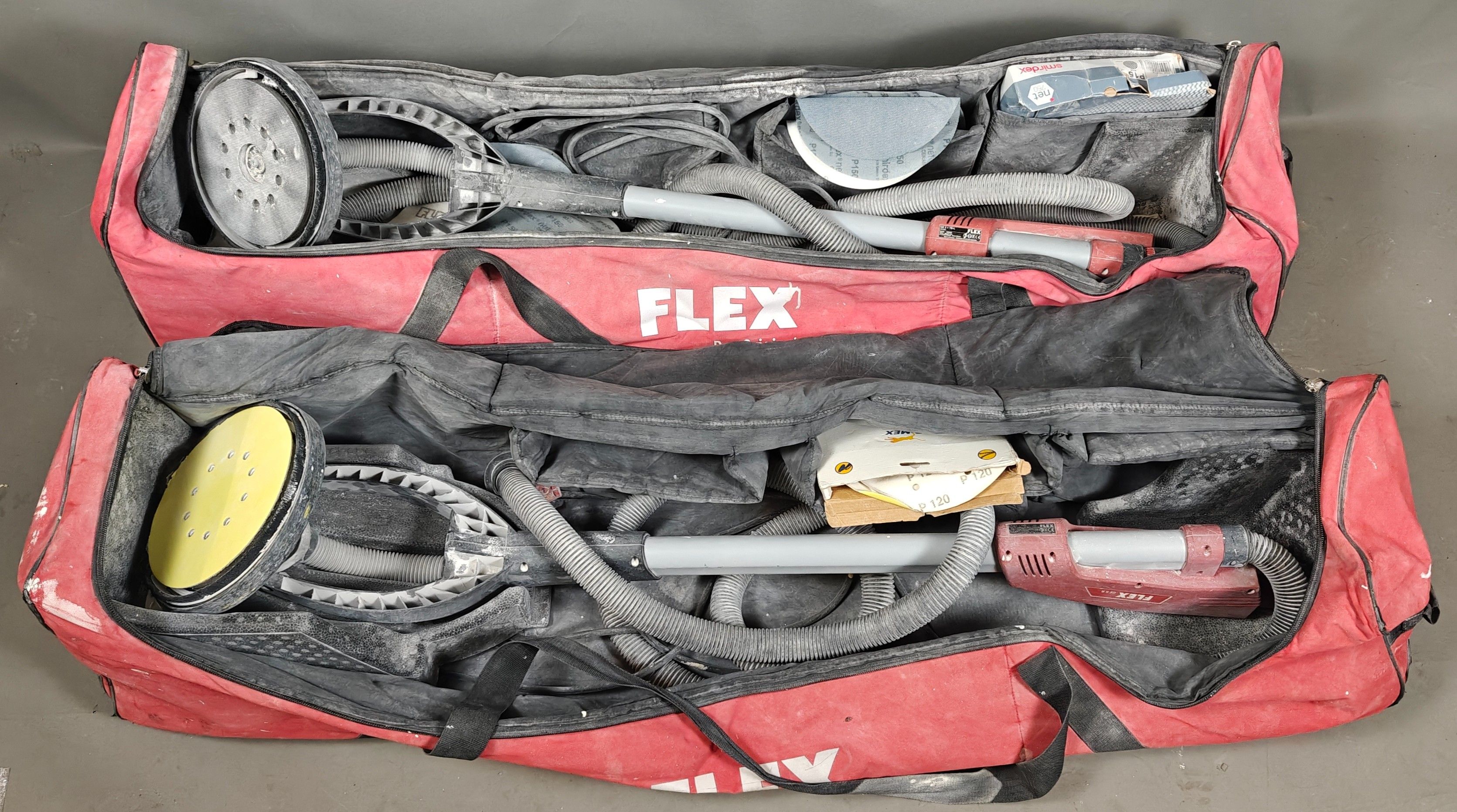 Réunion de deux ponceuses girafes FLEX, modèles GE5 et GE5 R…