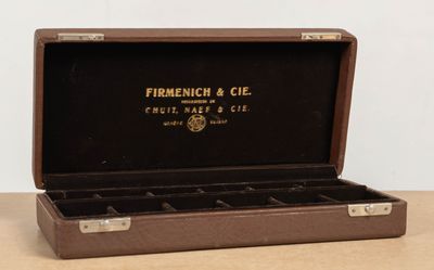an image of a wooden box with a cigar in it on a table