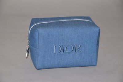 Trousse de maquillage Christian Dior en denim bleu