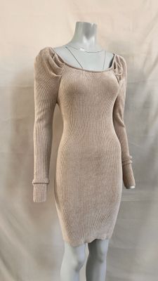 an image of a mannequin mannequin dress on a mannequin mannequin mannequin mannequin mannequin mannequin mann