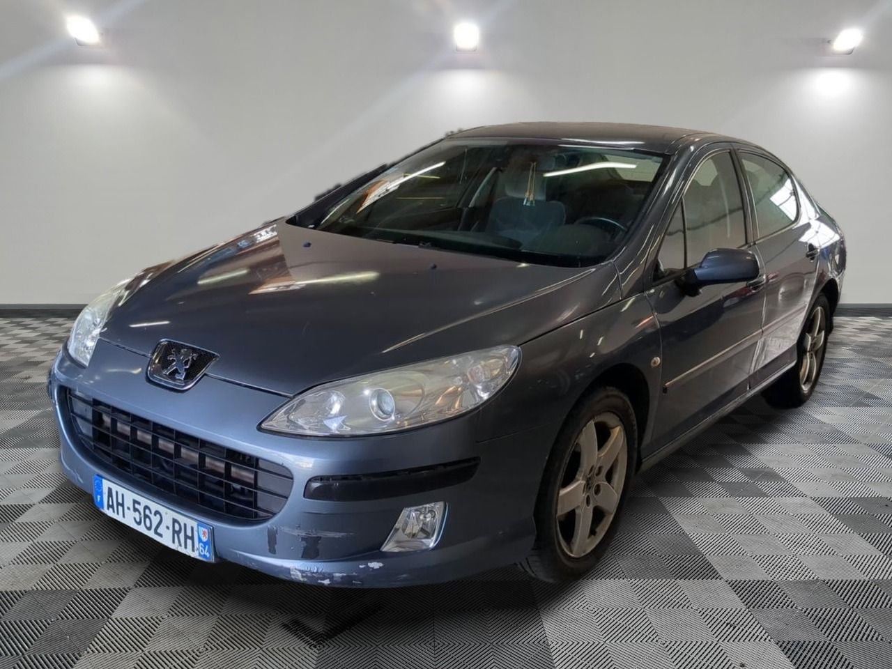 PEUGEOT - 407 2.0 HDI 16V EXÉCUTIVE A - GO - Mise en service: 26/09/2005 - Suspicion de joint de culasse. A contrôler...