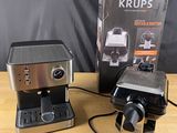 Machine à expresso Krups avec son emballage d'origine et son chargeur
