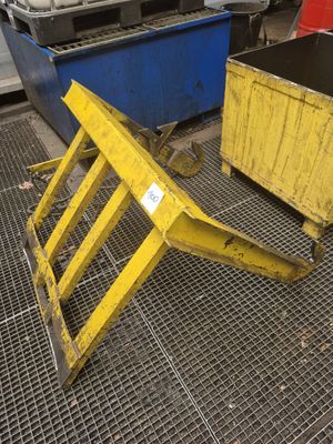 Accessoires chariot Lot vendu en l'état, sans garantie de fo…
