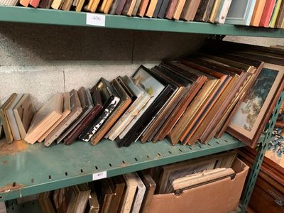 Lot de pièces encadrées