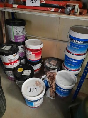 Ensemble d'environ 14 seaux d'enduit dont entamés) RUALAIX, … - Photo 1