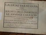 une affiche accrochée au mur indiquant que ce n'est pas à vendre