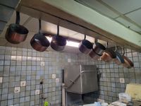 Ensemble de batterie de cuisine comprenant entre autre gamel…