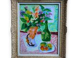 une peinture représentant un vase de fleurs et de fruits sur une table
