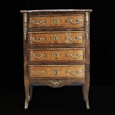 une image représentant une commode sur fond noir