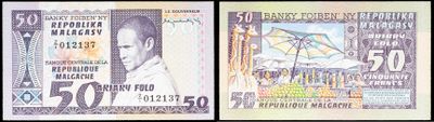 two different pictures of a picture of a man on a bank note