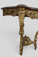 Console d'applique en bois sculpté mouluré et doré de forme … (photo 6)