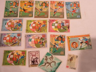 Collection DE Timbres Guinee Thematique Sport Dont Cou…