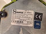 une image montrant un gros plan d'une étiquette apposée sur une machine