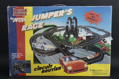 JOUEF: Circuit de voitures "Jumper's race".