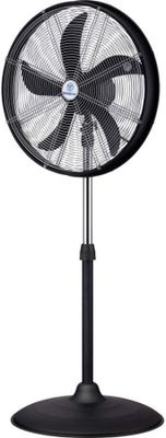 une image d'un ventilateur noir sur un support sur un fond blanc