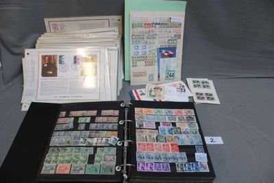 Lot varié composé de feuillets CEF de France, Timbres du Gro…