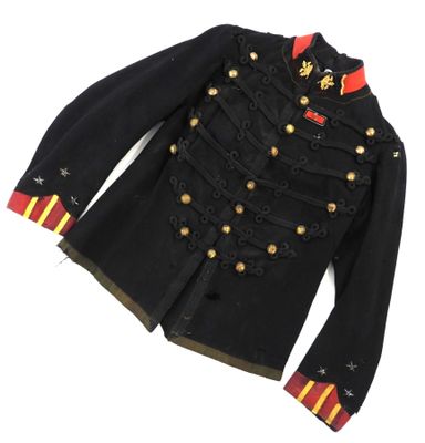 Dolman d'officier d'artillerie modifié pour le théâtre par l…