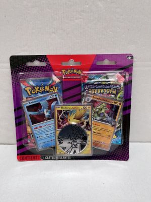 pokemon trading card game set of 3 cards and a card case