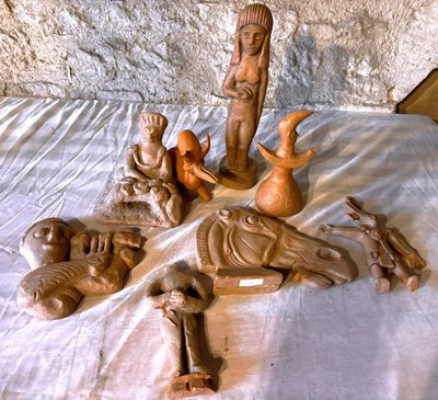 8 Sculptures en terre cuite (nombreux accidents, recollage) - Photo 1