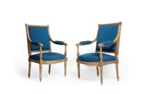 Paire de fauteuil à la reine en bois doré mouluré et sculpté…