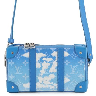 Marque : Louis Vuitton Modèle : Monogram Clouds Soft Trunk W…