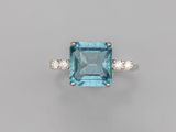 une bague aigue-marine et diamant