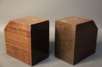 Paire de serres-livres en bois et décor de médaillons en bro… (photo 3)