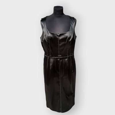 DOLCE & GABBANA Robe en satin noir T 42 probablement