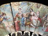 un éventail orné d'une peinture représentant des personnages