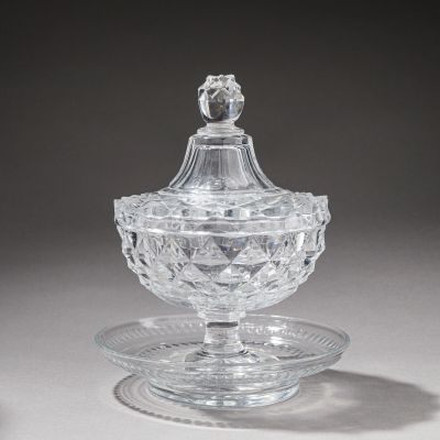 Baccarat. Drageoir en cristal taillé à pointes de diamant ; … - Photo 1