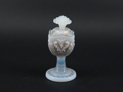 an image of a glass vase with a flower on it