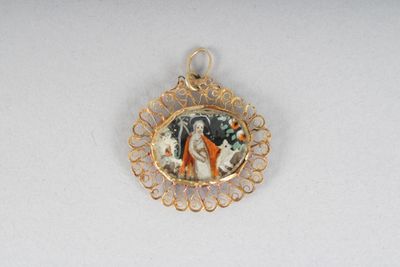 pendentif ancien, monture en or, représentant Saint Jean Bap… - Photo 1