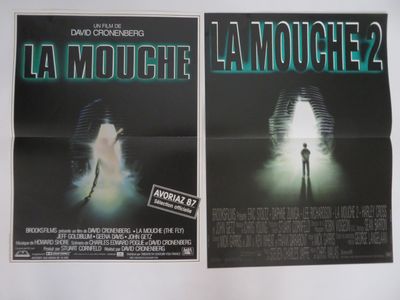 deux affiches de cinéma représentant un homme debout devant une porte