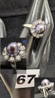 trois photos différentes d'une bague ornée d'une perle et de diamants