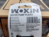 a box that has a water pump on top of it