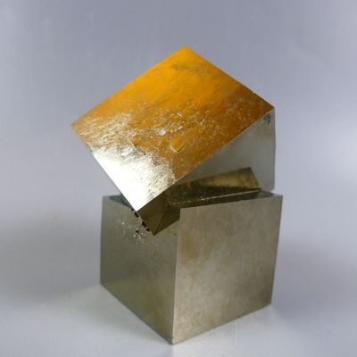 Minéraux de collection. Pyrite de Navajun, duo naturel de gr…