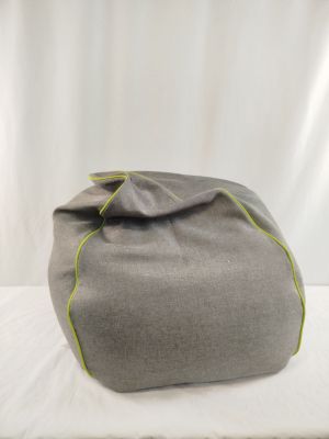 pouf en lin gris et vert citron avec passepoil vert citron