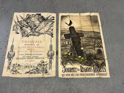 deux livres posés par terre