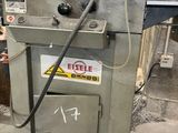 a picture of a machine that is in a workshop