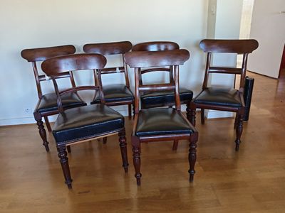 Angleterre XIXème Six chaises teintées acajou
