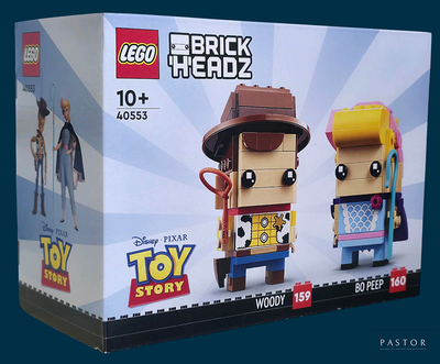 une boîte de Lego sur laquelle figure un personnage de Toy Story