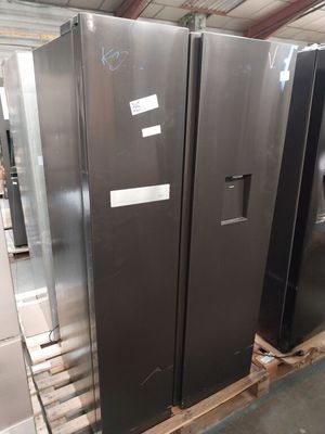 Réfrigérateur américain multi portes EssentielB ERAVDE180-90…