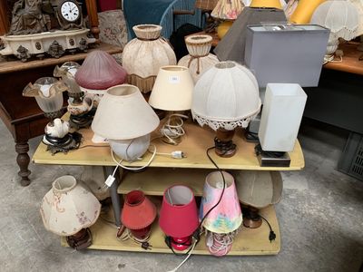 Lot de lampes et pieds de lampe