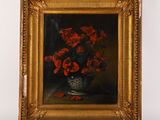 tableau représentant un vase contenant des fleurs rouges posé sur une table