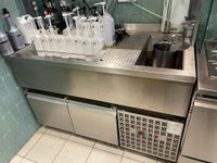 Module réfrigéré avec bar en partie haute et deux portes ino… (photo 2)
