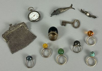 a lot of different rings and rings that are on a table