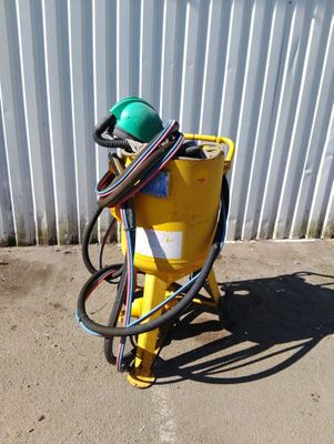 Sableuse à surpression pneumatique ASTRO Cuve 100 L