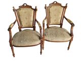 Paire de fauteuils français du XIXe siècle de style Louis XVI à dossier en rotin, à vendre